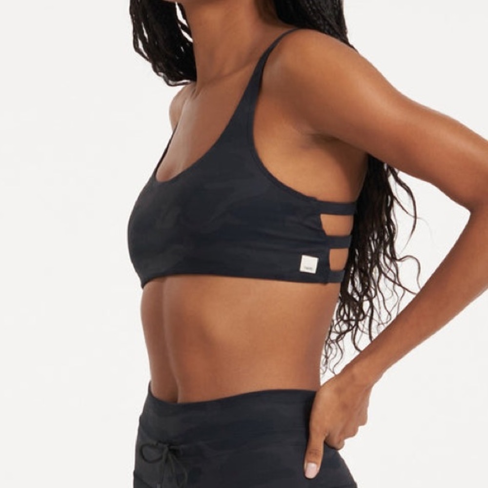 Women's Vuori Yosemite Bra - Black Camo
